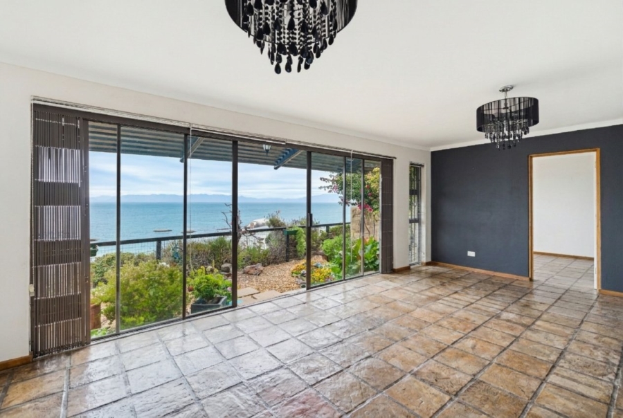 3 Bedroom Property for Sale in Murdock Valley Western Cape